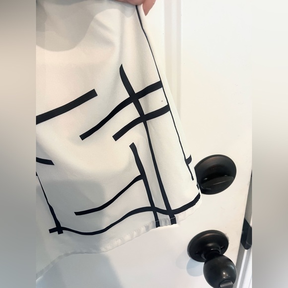 Mens S Hawalili Black and White Geometric Pattern Button Down - Picture 10 of 14